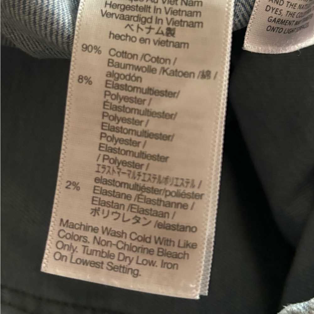 Madewell Pull-On Relaxed Jeans in Bellview Wash - Picture 12 of 12